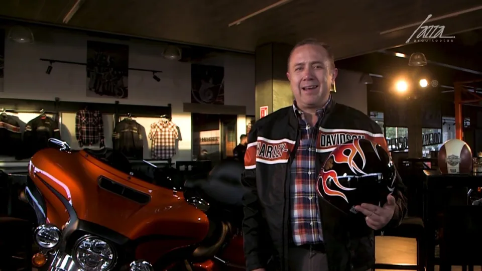 Miniatura del video: Especial Harley Davidson - Lazza