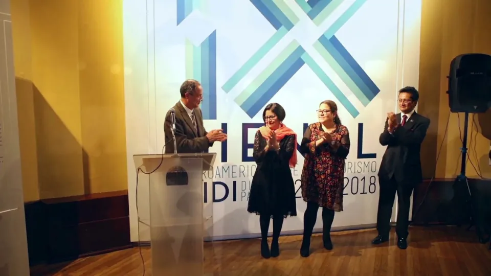 Miniatura del video: IX Bienal Iberoamericana de Diseño de Interiores y Paisajismo